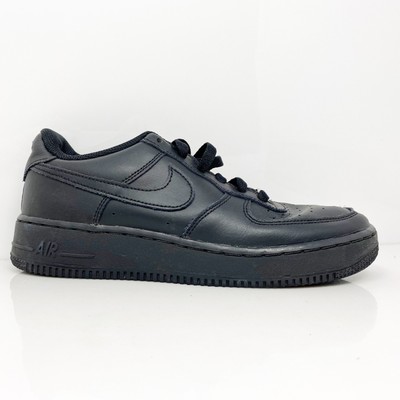 Nike Boys Air Force 1 LE DH2920-001 Черная повседневная обувь Кроссовки, размер 6,5 лет