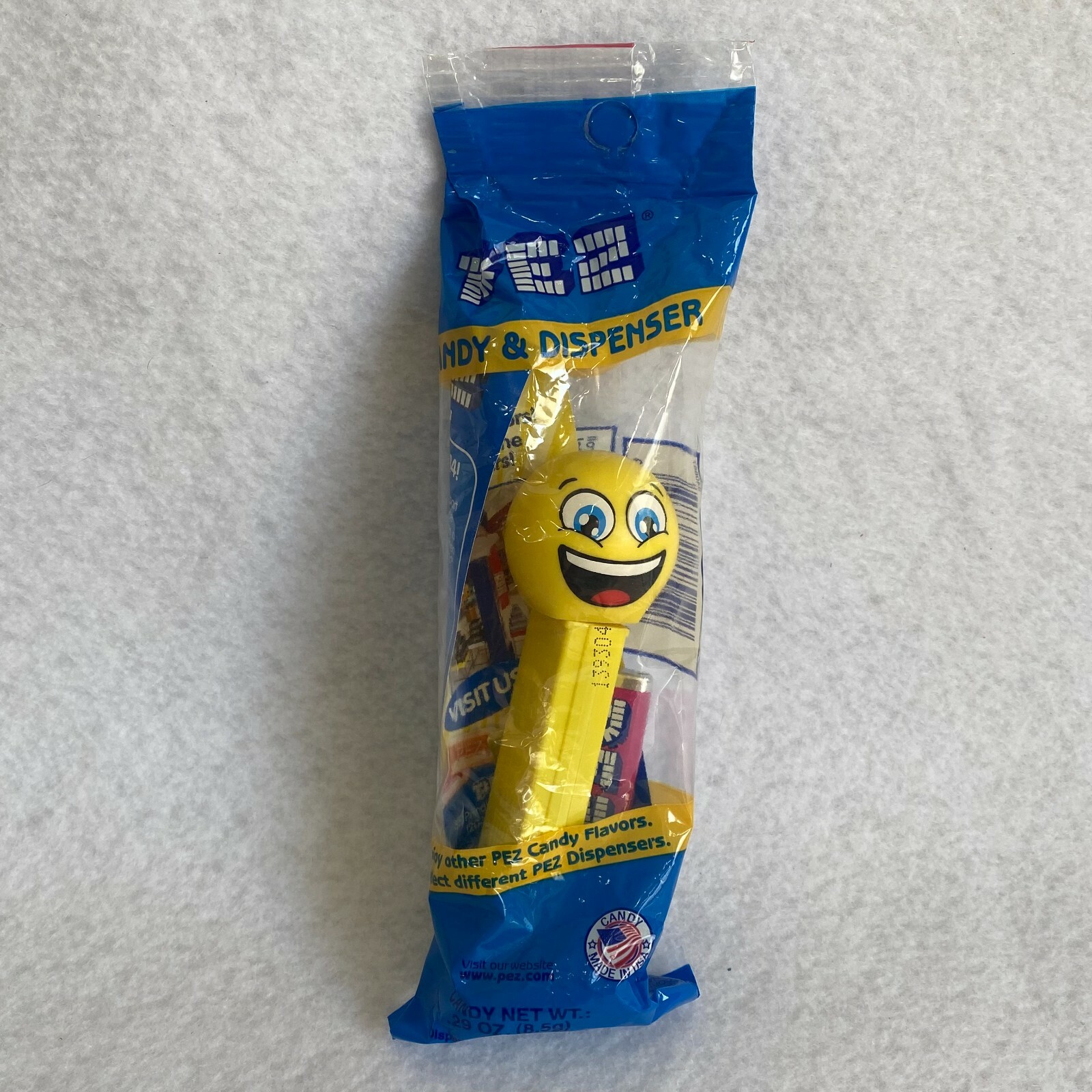 PEZ ペッツ　エモジ　海外品 PEZ Yellow Smiley Face Emoji Candy Dispenser NEW | eBay