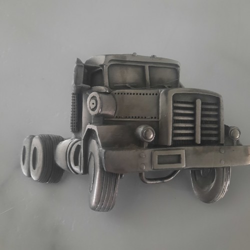 SEMI TRUCK RIG TRUCKER VINTAGE METAL BELT BUCKLE A93 INDIANA METAL CRAFT 1979