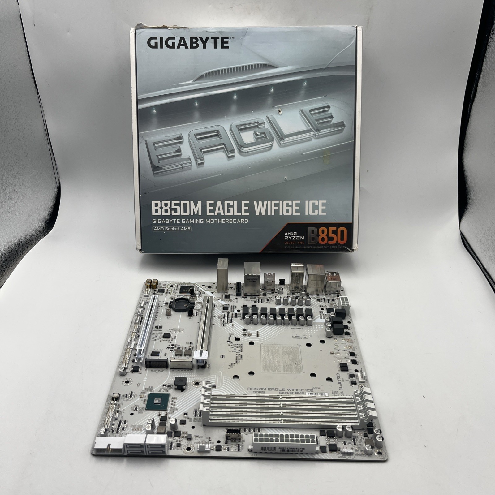 GIGABYTE B850M Eagle WIFI6E ICE AMD AM5 mATX Motherboard *For Parts*