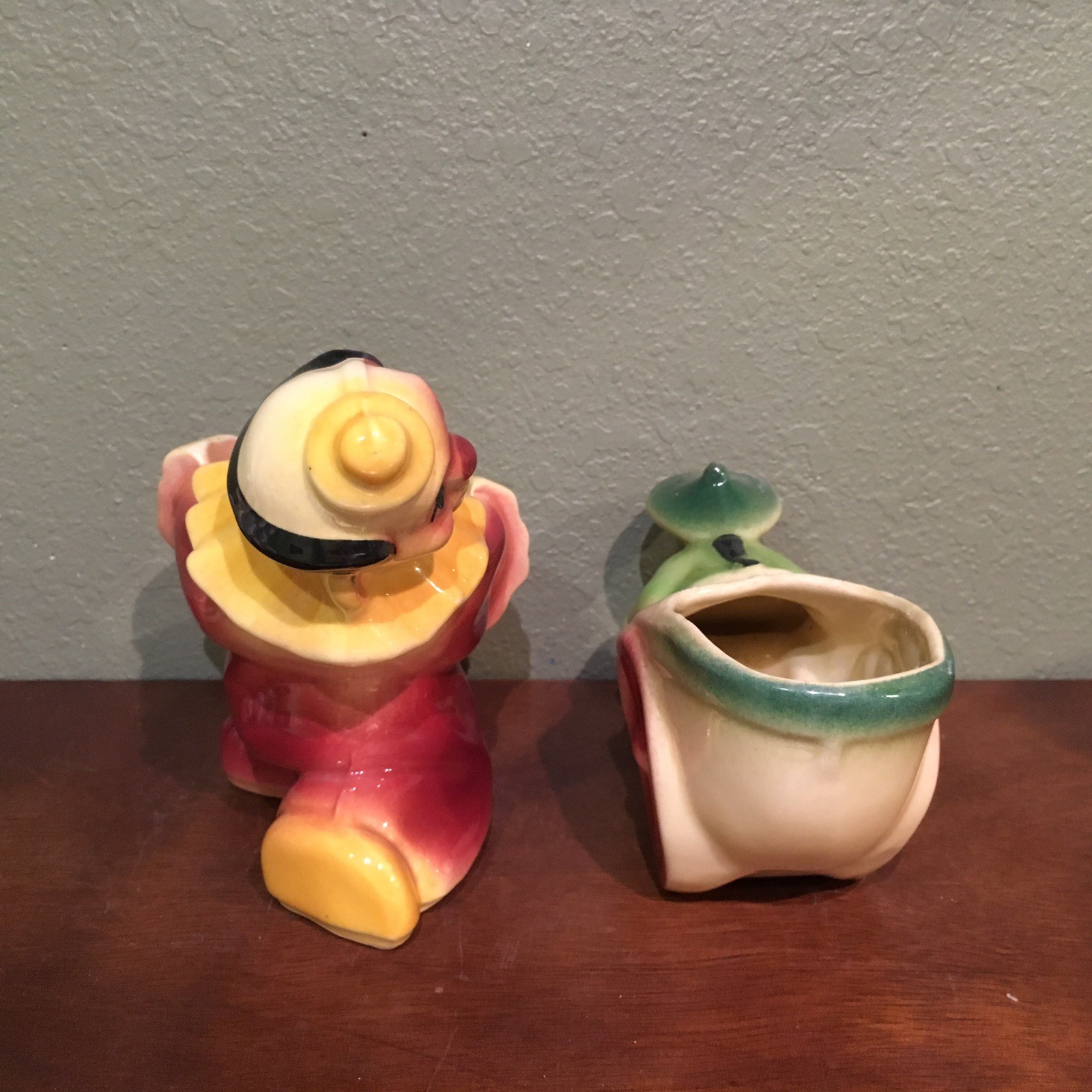 (Pair) Shawnee Pottery Planters - Jo Jo the Clown #619 & 'Coolie with Cart' #539