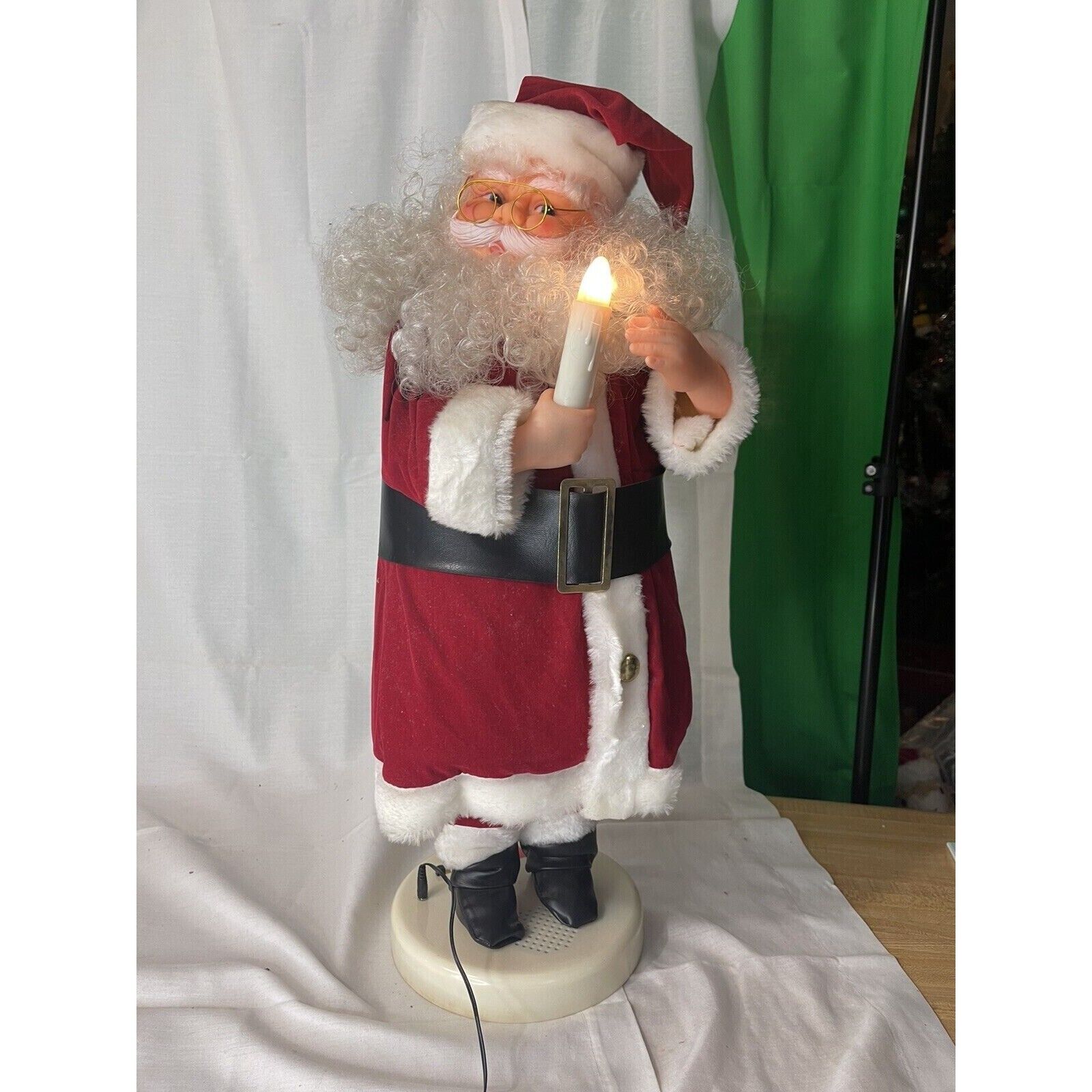 24” Animated Santa Claus Taiwan No Sound No Movement Vintage 24” Animated Santa Claus Taiwan No Sound No Movement Vintage