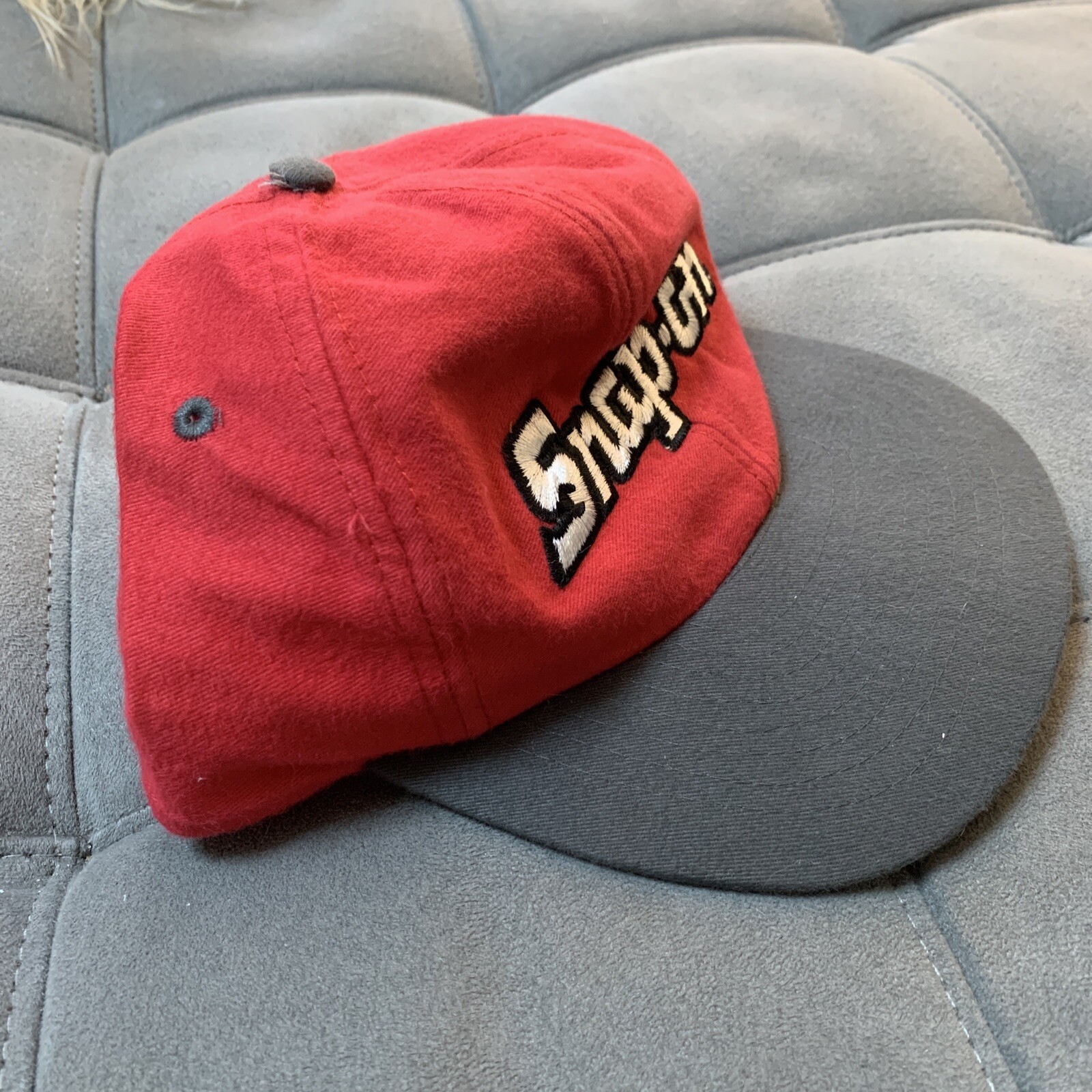 Шляпа Snap On Red Flat Bill Hat 
