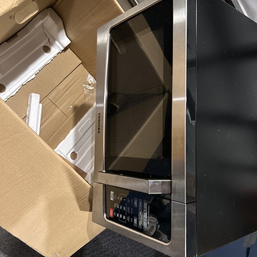 Toshiba Em131a5css Microwave Oven with Smart Sensor, Stainless