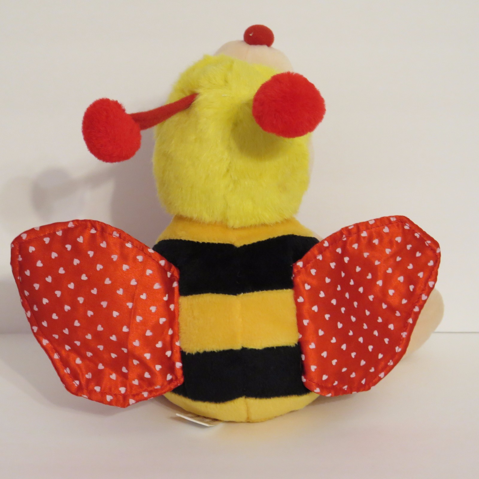 Kuddle Me Toys Plush Stuffed Animal Bee I Love You Valentine 11 inches