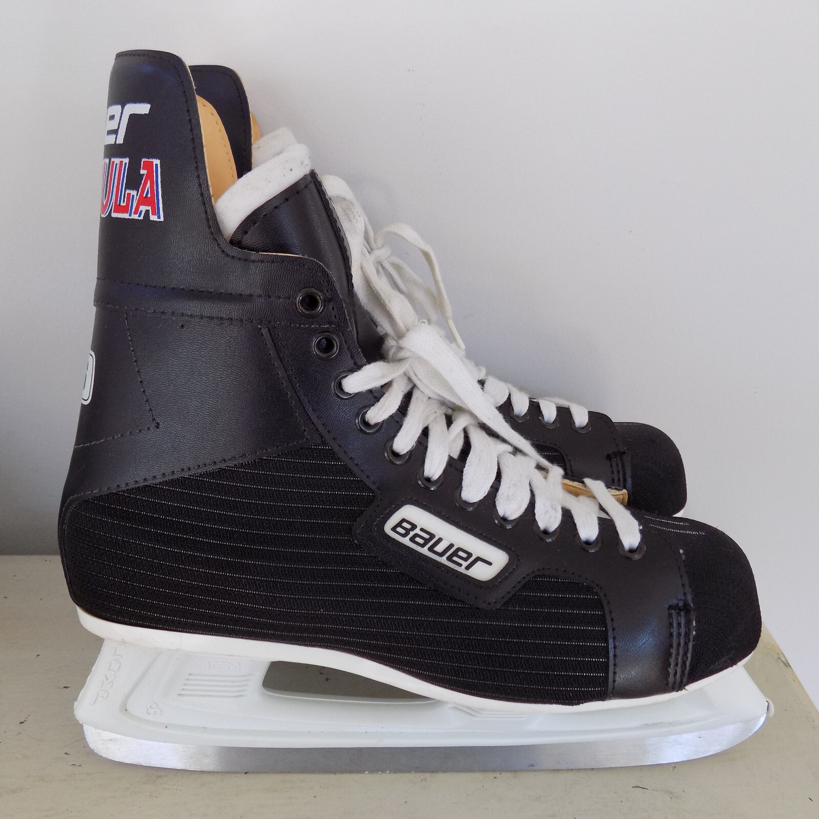 Хоккейные коньки Винтаж Bauer 100