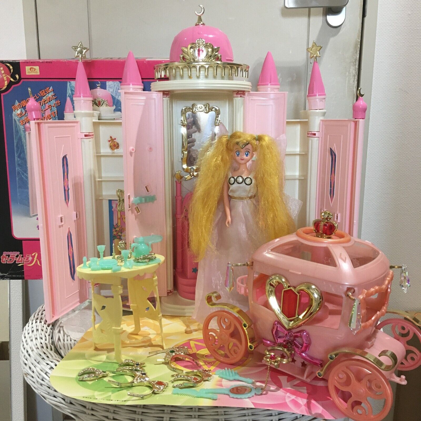 BANDAI Sailor Moon Crystal Palace doll with box Carriage BANDAI Sailor Moon Crystal Palace doll with box Carriage