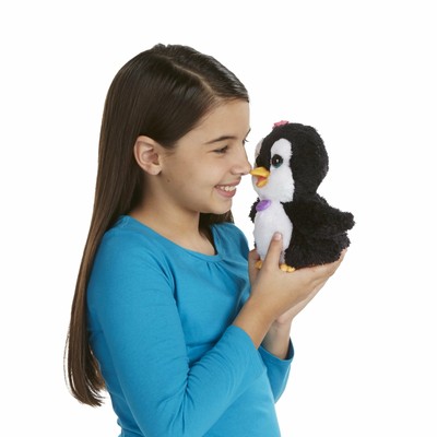 FurReal Friends Happy to See Me Pets Piper, My Dancing Penguin Pet