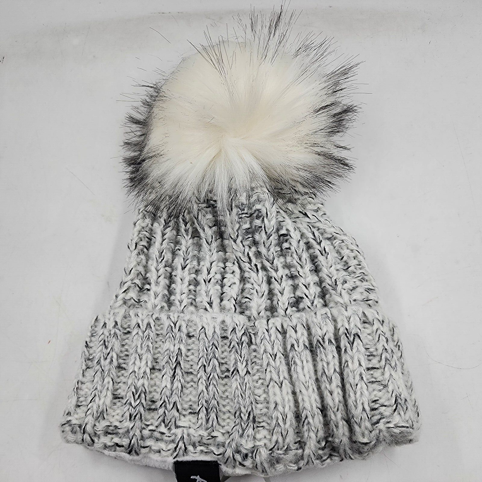 Kyi Kyi Fold-Up Fox Fur Pom Beanie Women's One Size Silver Tight-Knit - Picture 2 of 13