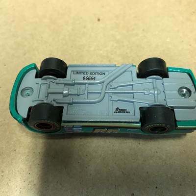 Green #33 Race Stock Car Pinnacle Limited Edition Loose Diecast Car HA