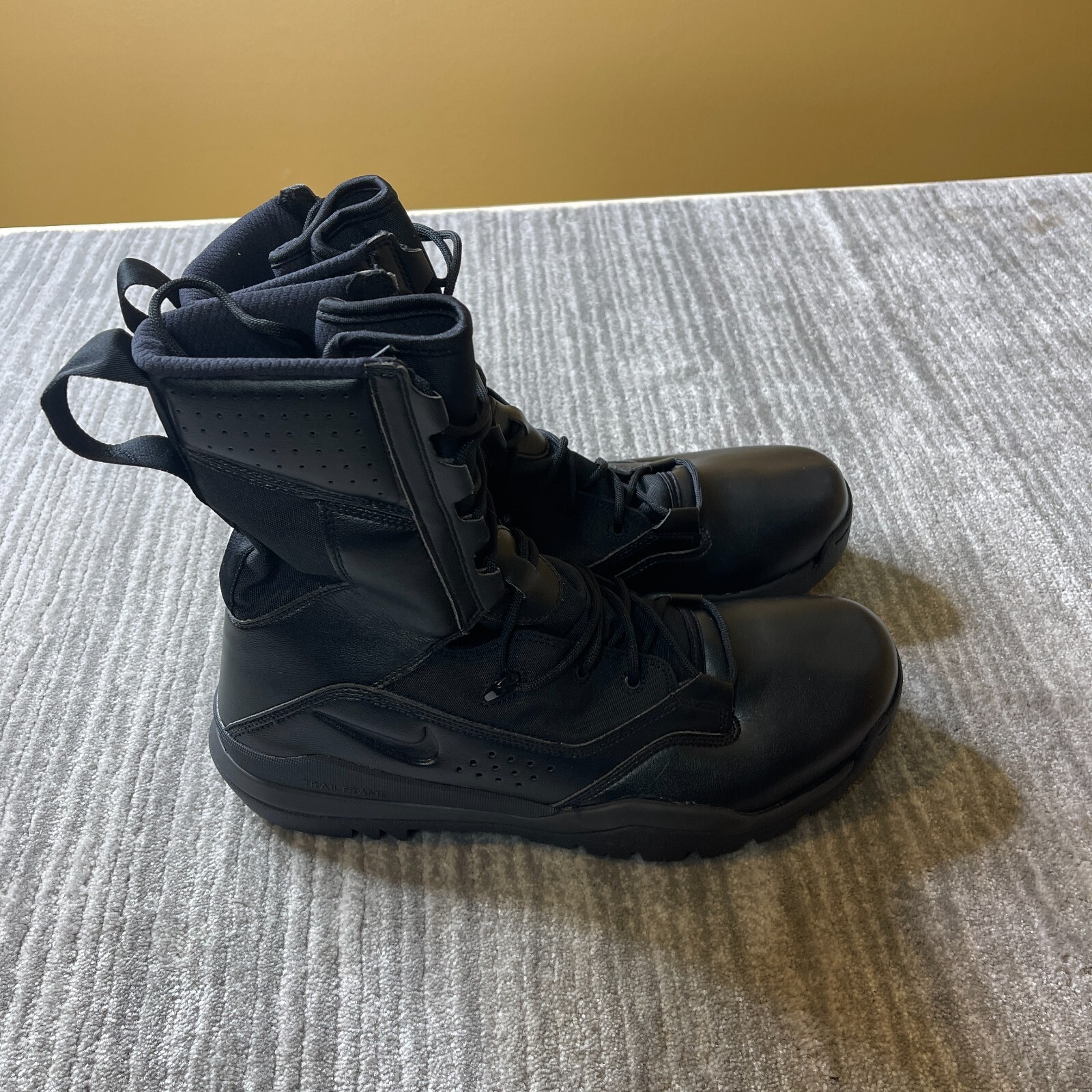個人装備 28cm NIKE SFB FIELD TACTICAL BOOT BLACK Amazon.com: Nike SFB B1 Tactical Boots (DX2117-001, Black