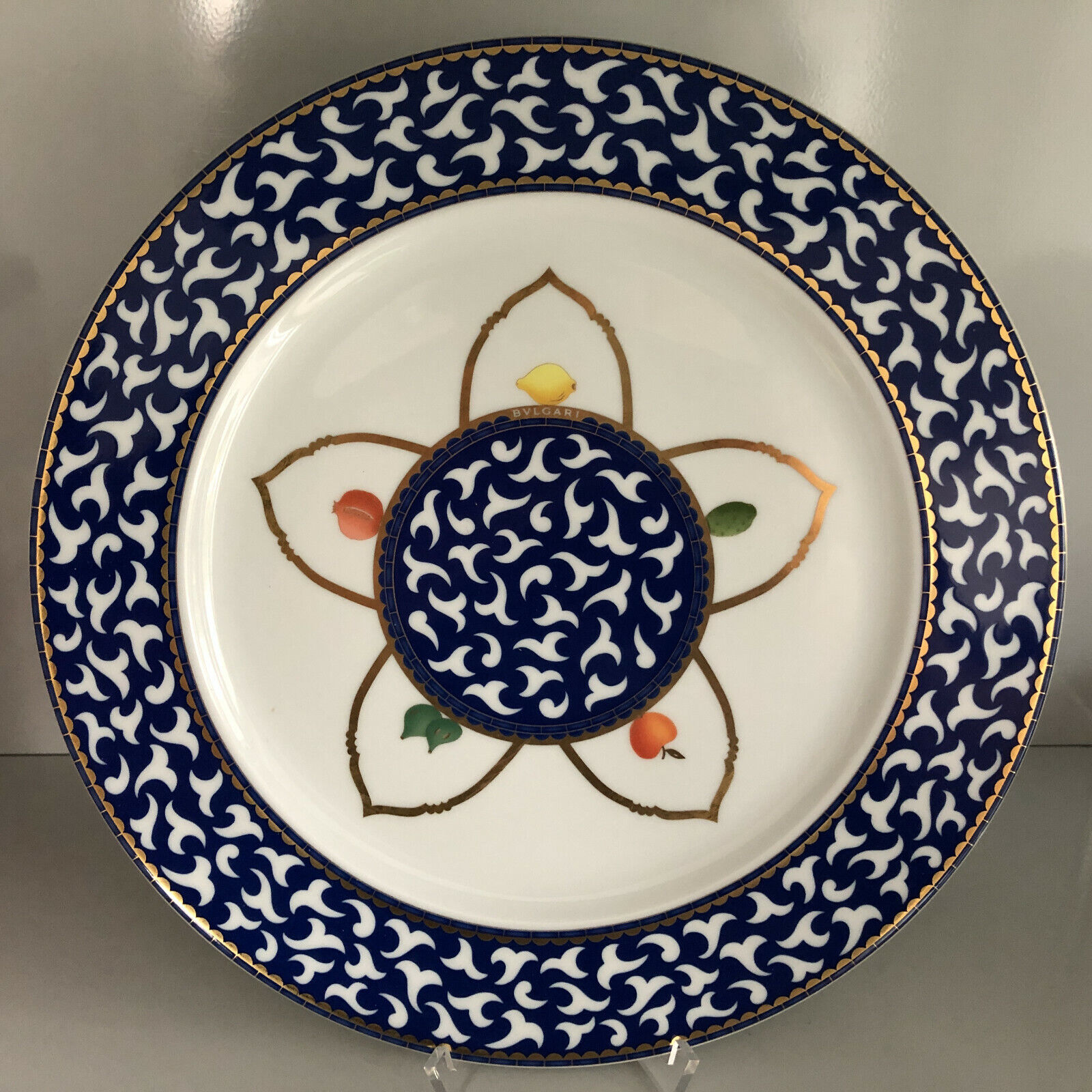 BVLGARI Frutta alla Finestra SERVICE PLATE 12 1/4 inch BVLGARI Frutta alla Finestra SERVICE PLATE 12 1/4 inch