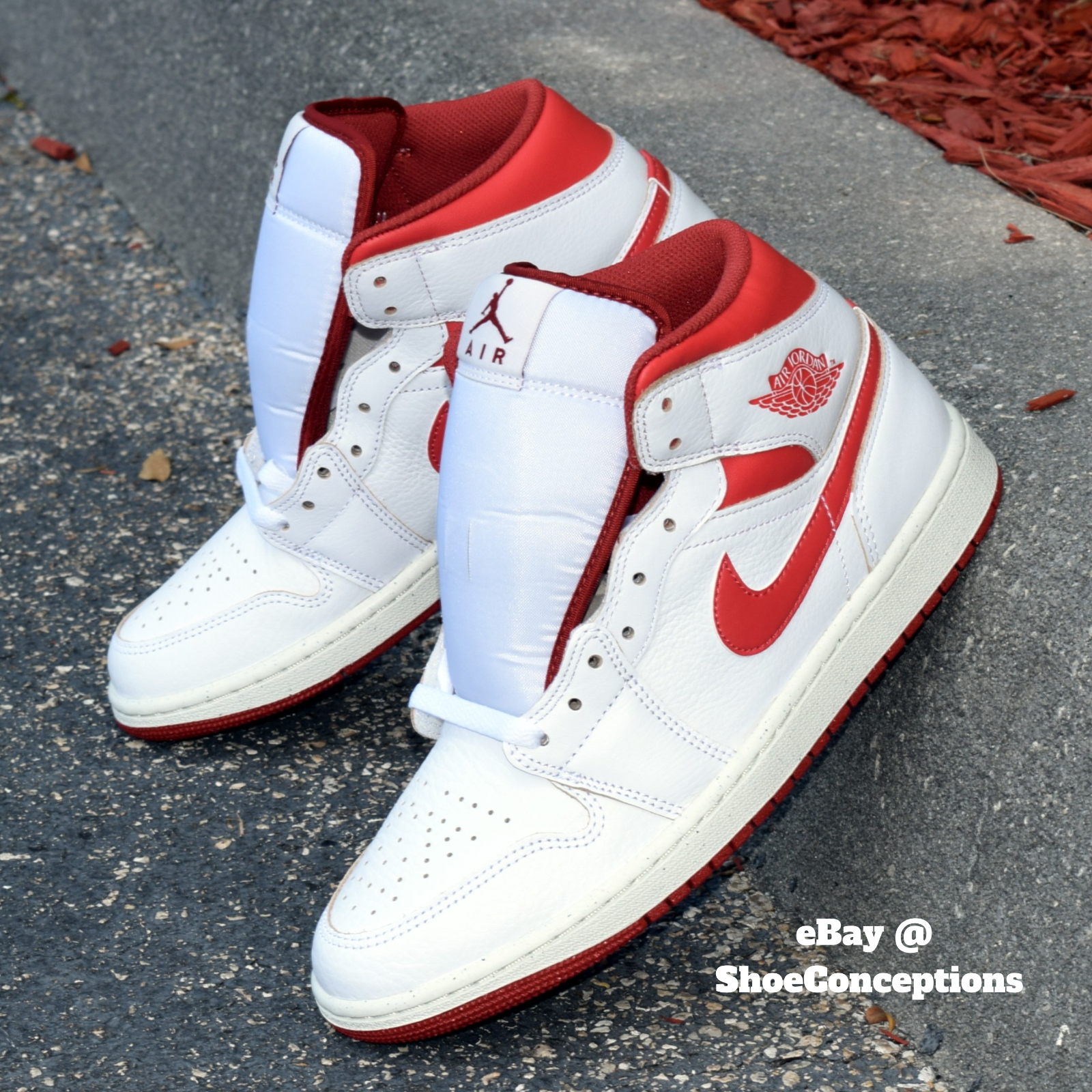 Nike Air Jordan 1 Mid SE Shoes 'White/Dune Red' (FJ3458-160