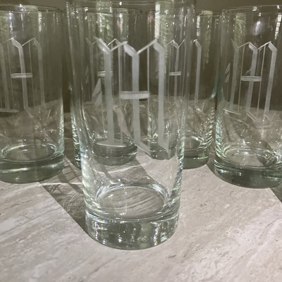 Set Of 8 , 4 tall 12 oz Glass Tumblers Cups Monogram Letter M