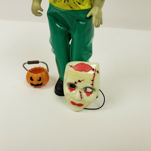 Living Dead Dolls Gabriella Series 18 10