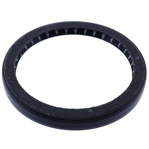 Rear Oil Seal 16241-04460 16285-04460 For Kubota D1105 D1005 D905 V1305 V1505