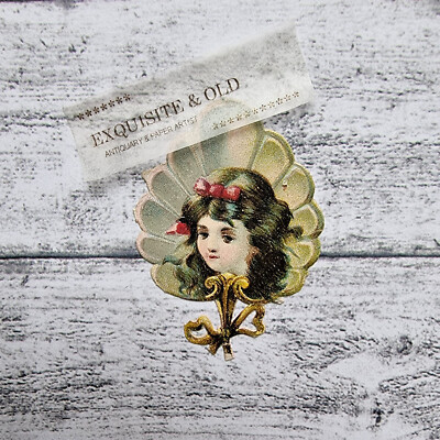 um 1900 Mädchen Kind Kopf Muschel Glanzbild Prägedruck Luxuspapier Vintage Deko