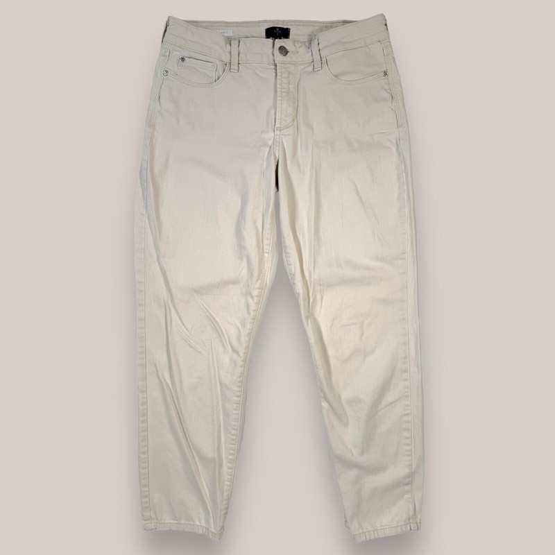 Lift Tuck Technology Women’s Sz 4
