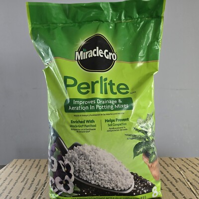 Miracle-Gro Perlite Enriched With Miracle-Gro Plant Food For Potting Mix 8 qts