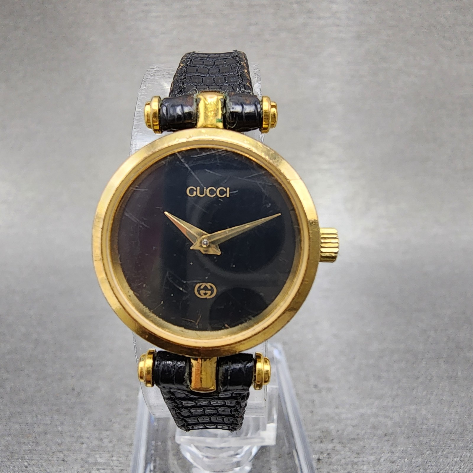 【新品電池】 GUCCI 2000L レディース 腕時計 ローマン ゴールド Gucci 2000L Watch Women 22mm Black Dial Gold Plated Round