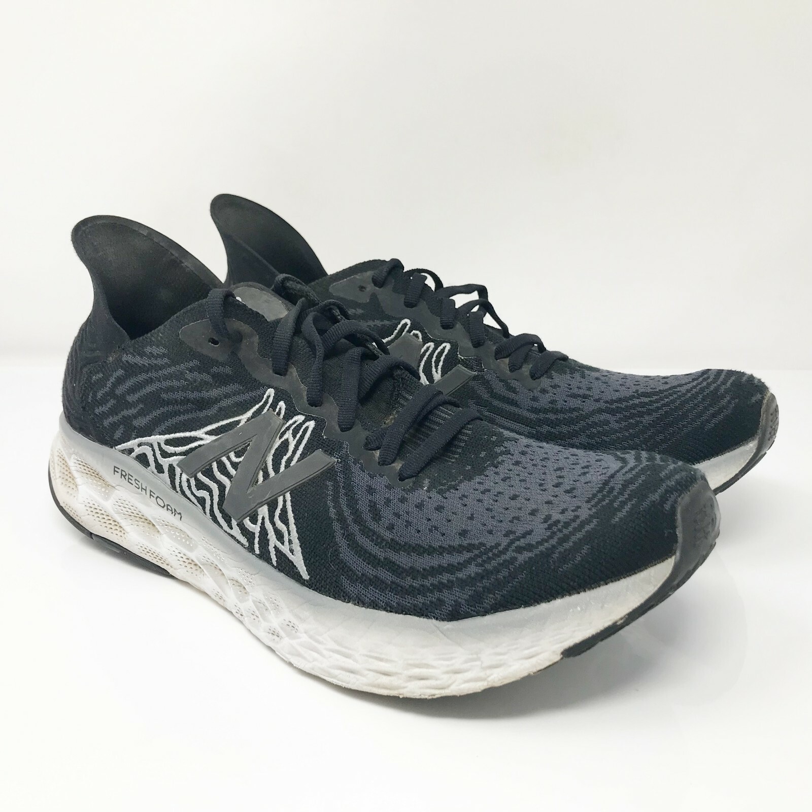 New Balance M1080K10 (black / white) | 43einhalb Sneaker Store