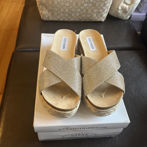 【Steve Madden】リゾート☆エスパドール・ウェッジサンダル Steve Madden Mule Sandal With Criss Cross Rhinestones All
