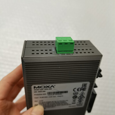1PCS New  MOXA EDS-208 industrial switch