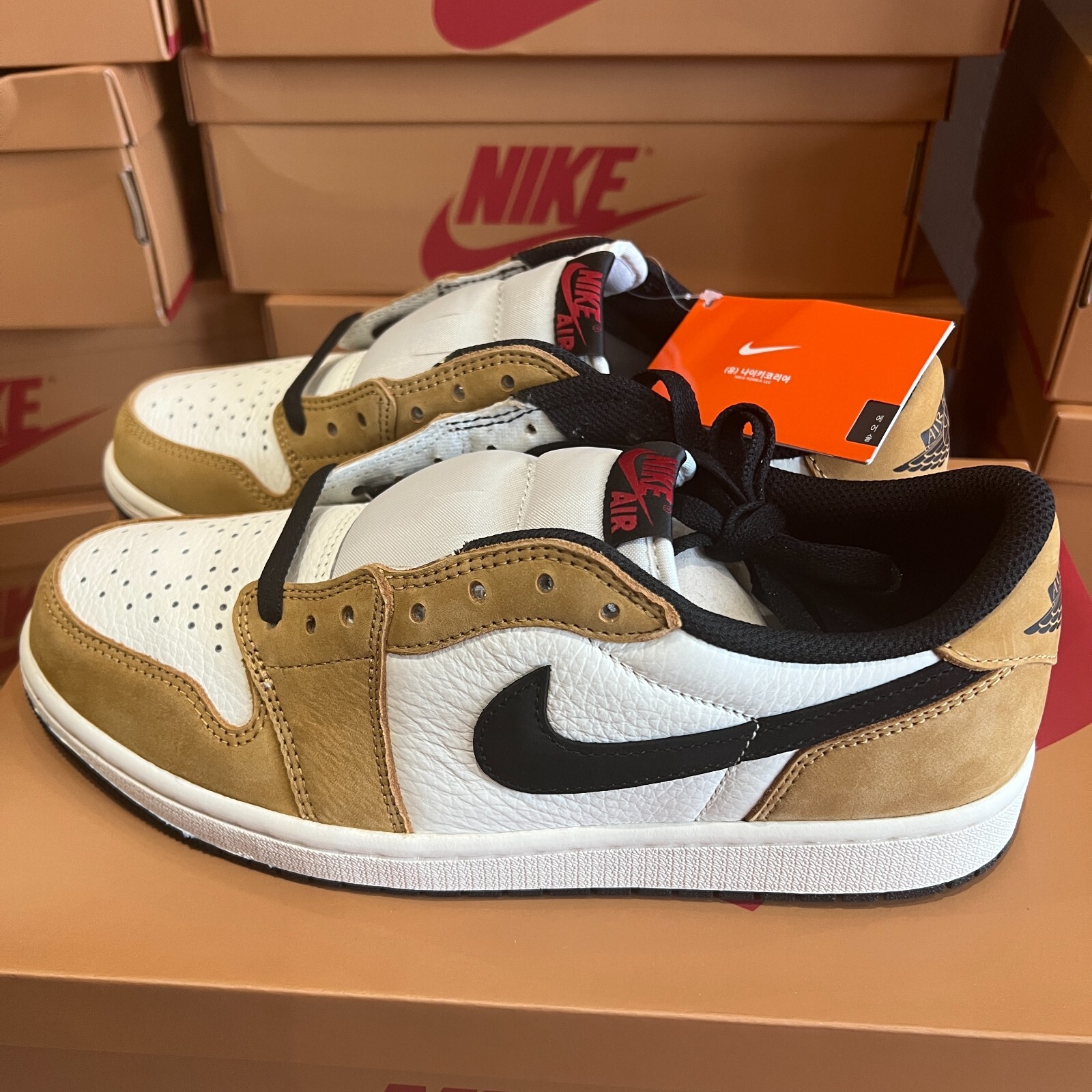 Nikeエアジョーダン 1 Low OG \"Rookie of the Year The Air Jordan 1 Low OG Rookie of the Year Releases April 2025