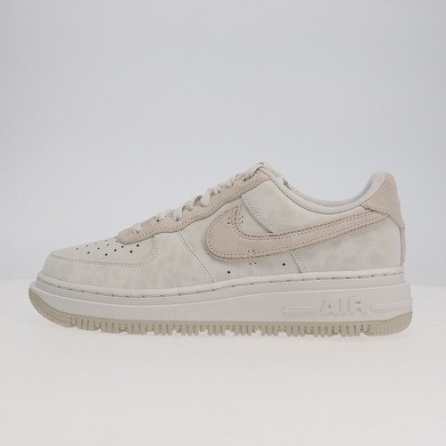 

Кроссовки Nike Air Force 1 Luxe AF1 LEFT FOOT DISCOLORATION DEFECTED Men US8.5 DD9605-100, Белый, Air Force 1 Luxe