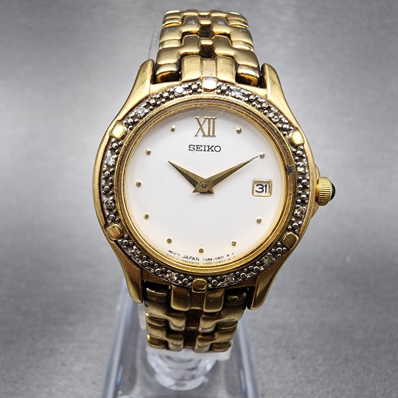 Seiko Watch Women 26mm White Dial Gold Tone Diamond Bezel