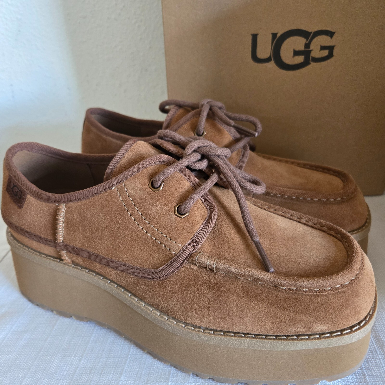 靴 UGG CLASSIC LACE MOCCASIN 7/L Chestnut UGG CLASSIC LACE MOCCASIN 7/L Chestnut