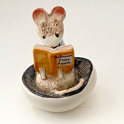 READERS! TWO Vtg Kitty MacBride/Beatrice Potter Reading  Mouse Figurines