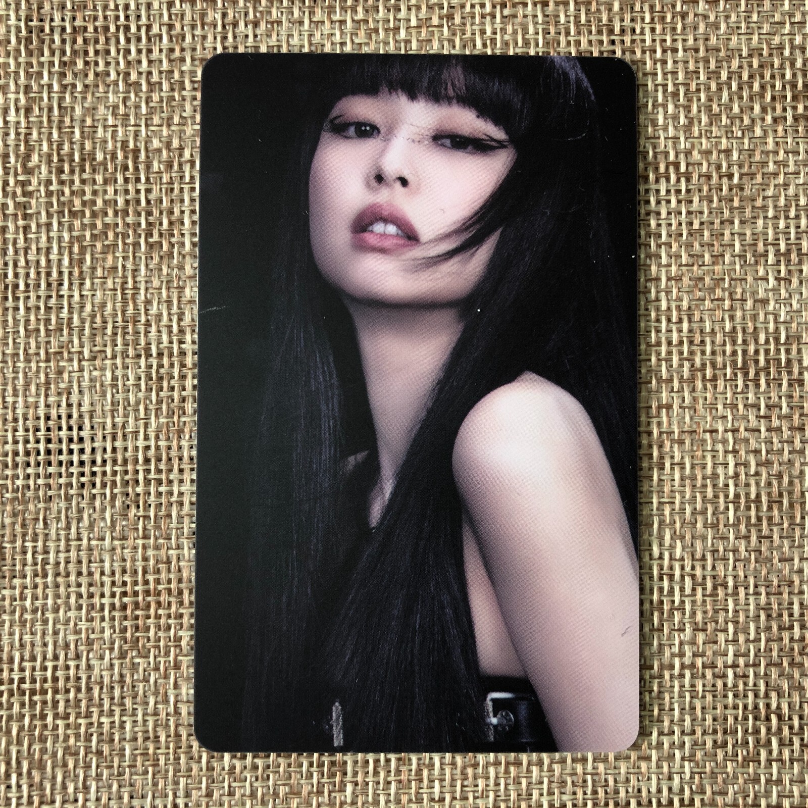 JENNIE SOLO ポストカード BLACKPINK ブルピン JENNIE SOLO ポストカード BLACKPINK ブルピン