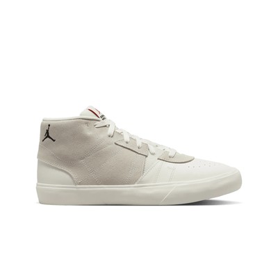 Мужская модель Jordan Series Mid Sail/Черно-белая (DA8026 100)