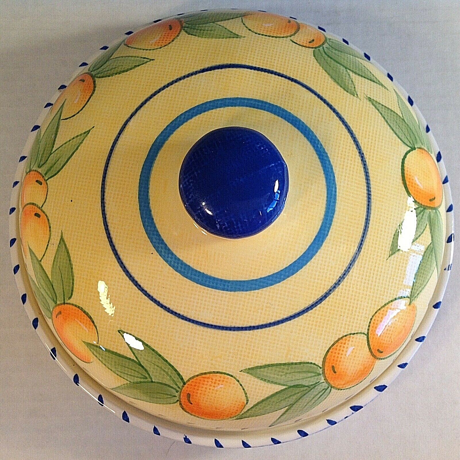 Boston Warehouse Trading Corp. Garlic Baker  4 X 7.5 Inches. Oranges