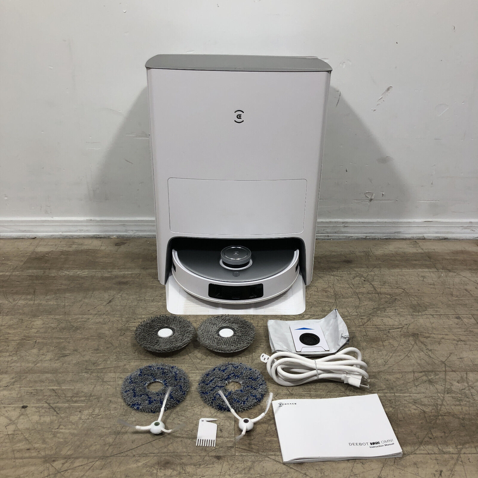 ECOVACS DEEBOT T20 Omni Floor Cleaning Robot Vacuum and Hot ECOVACS DEEBOT T20 Omni Floor Cleaning Robot Vacuum and Hot