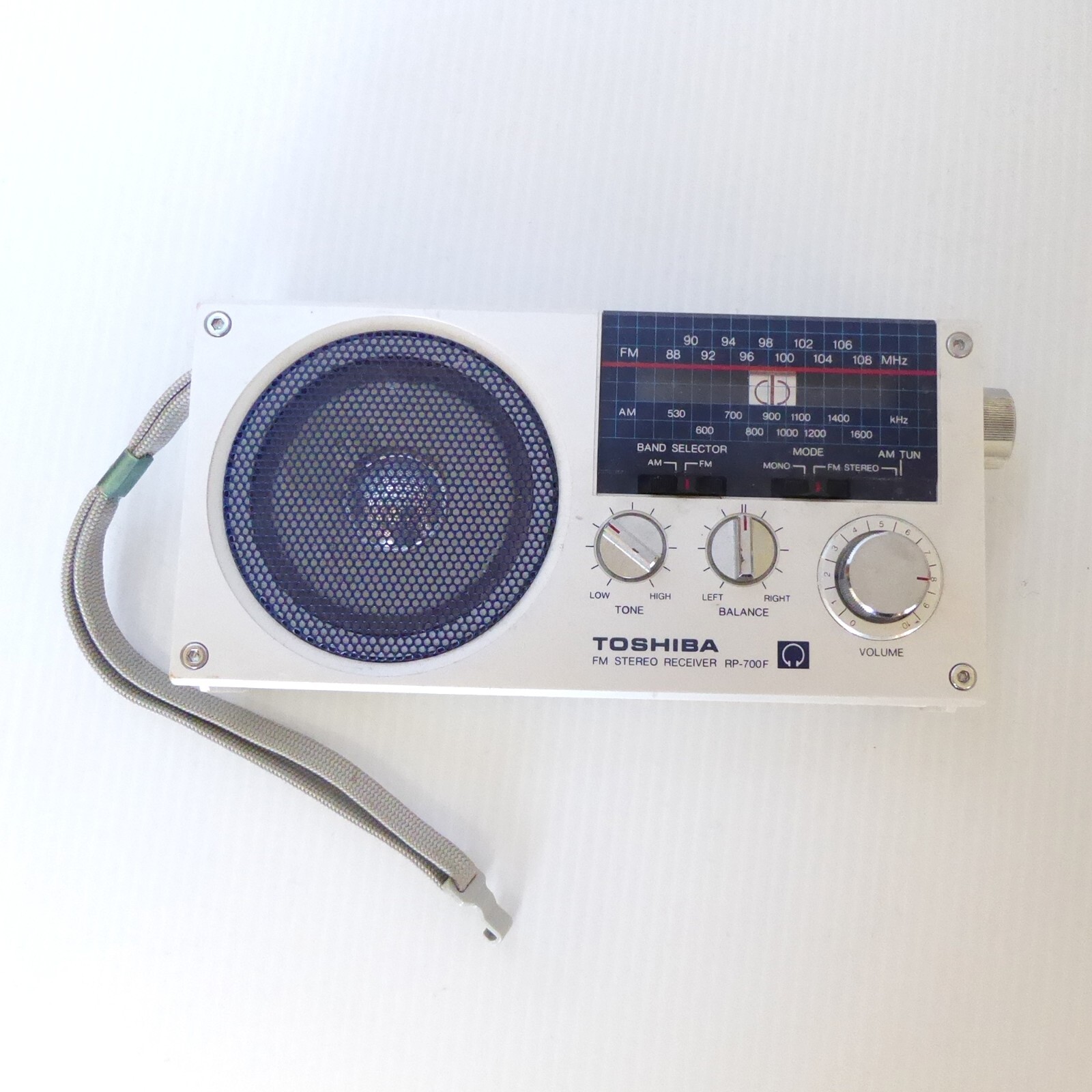 TOSHIBA FM/AMラジオ 【RP－S7】 TOSHIBA FM⁄AMラジオ RP-S7
