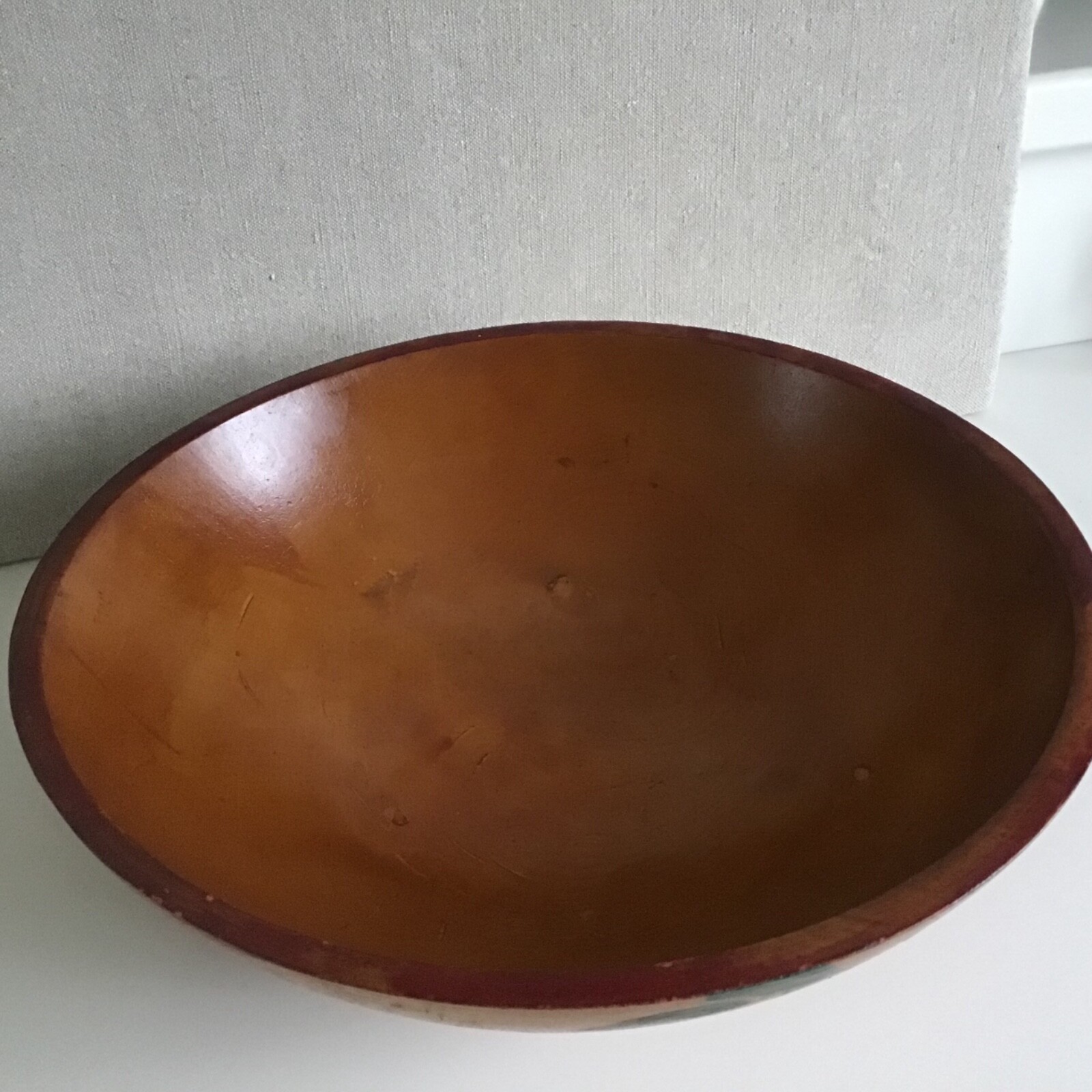 VINTAGE 1950’s RUSTIC PRIMITIVE WOOD SALAD BOWL 3 LEGS HAND PAINTED CHERRIES 12”