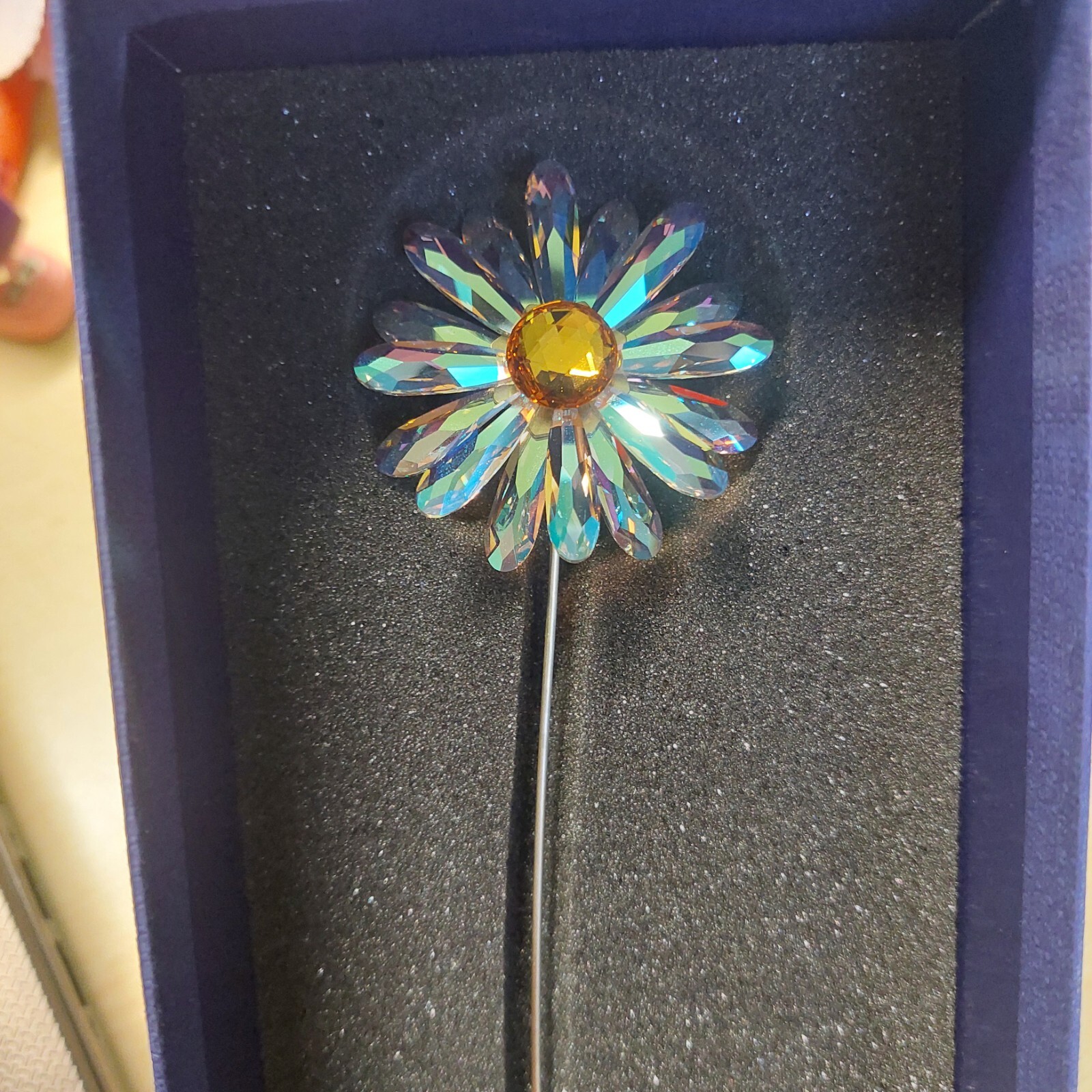 Swarovski 5619221 Garden Tales Daisy Crystal Flower, Retired, Rare