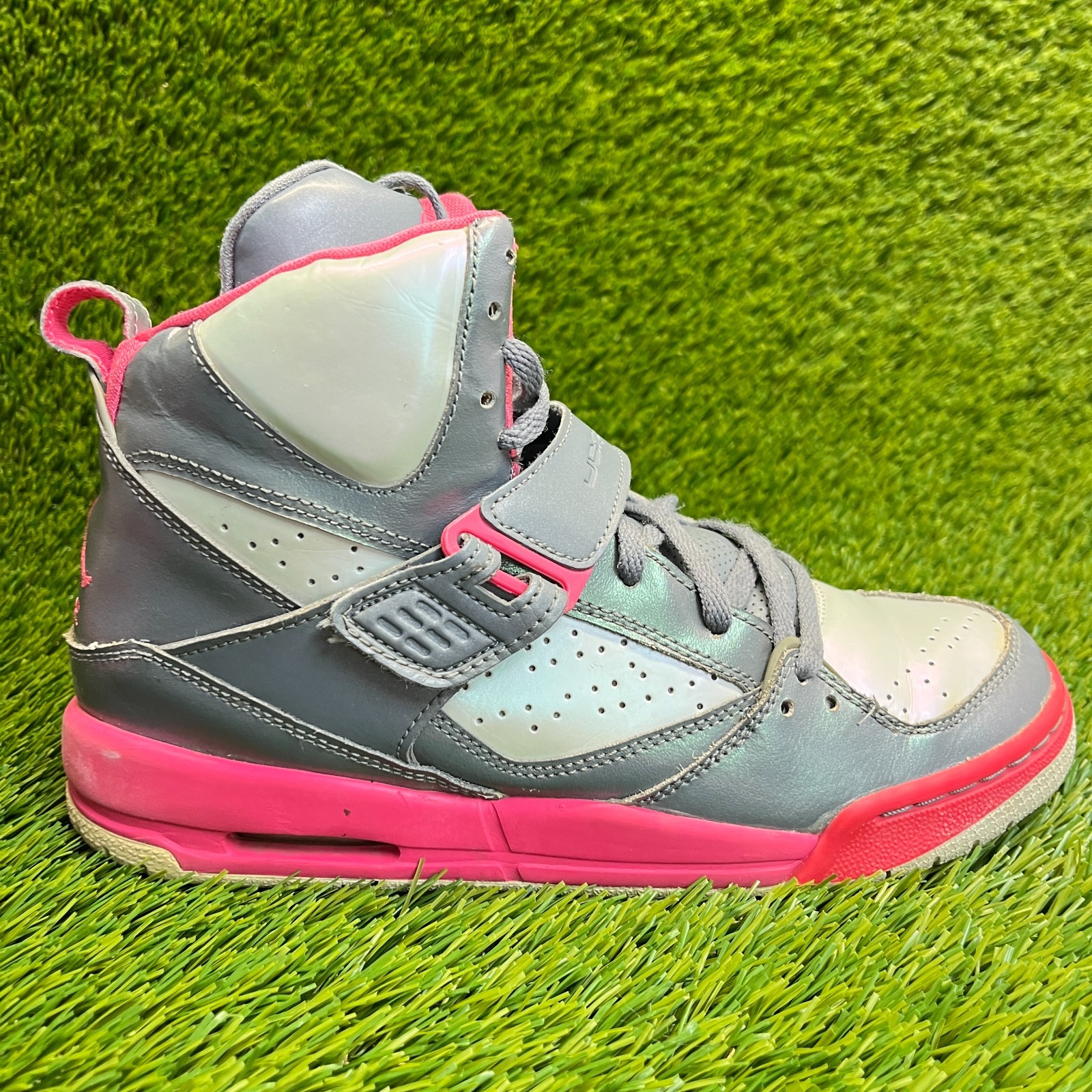grey and pink jordan flights