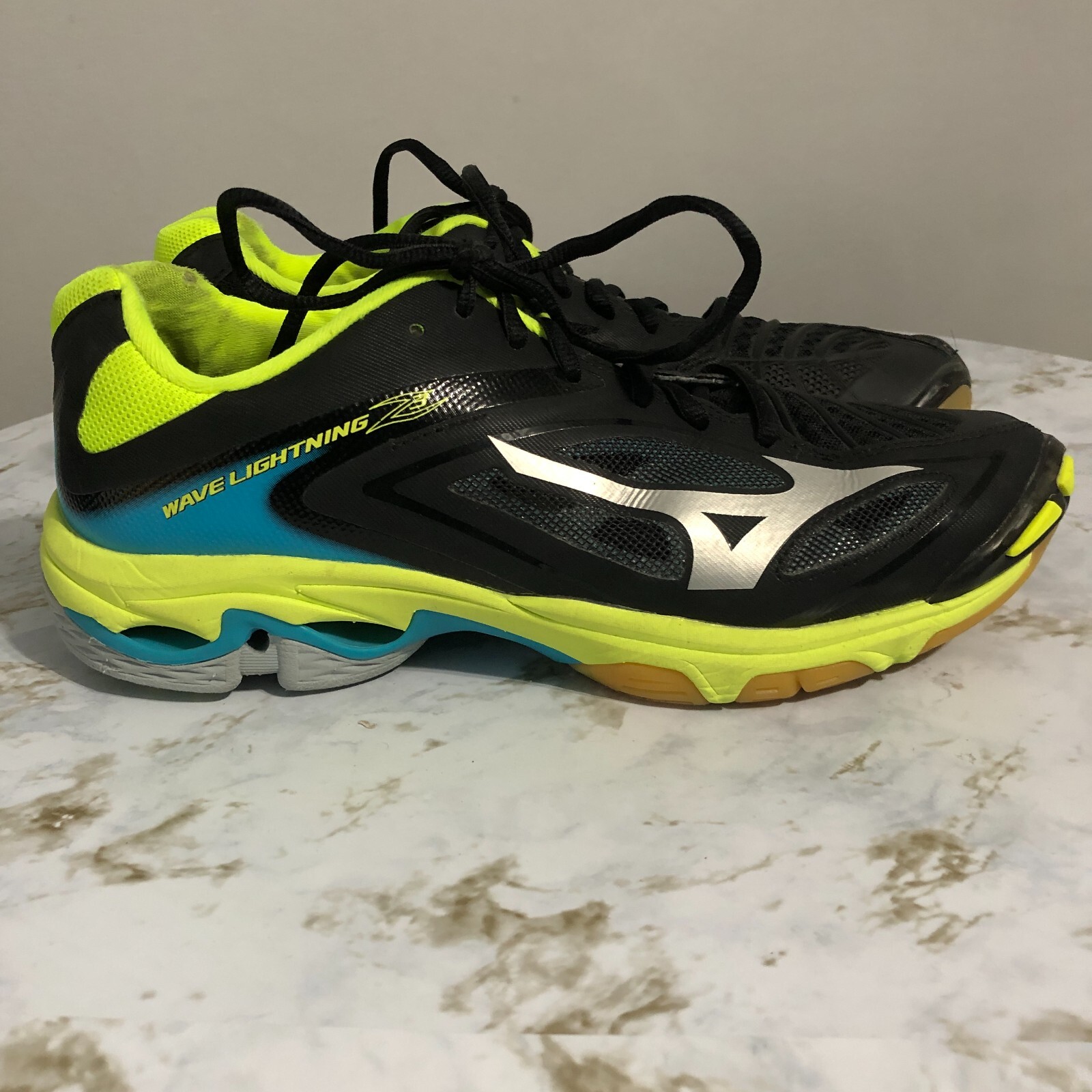 Купить Mizuno Wave Lightning Size Volleyball Shoes Black Green Sneakers  (Спортивное) заказать с доставкой лот № 225277689220