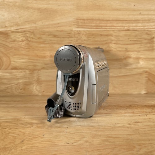 Canon ZR300 Silver Standard Definition Camcorder with 22x