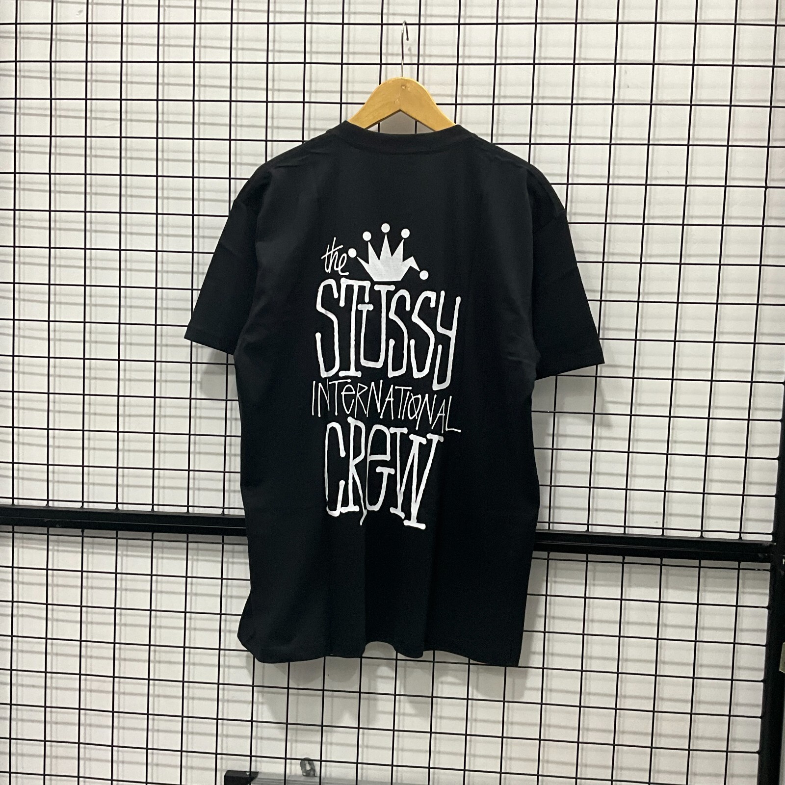 【STUSSY】Crown International Pigment Dyed T-Shirt BRAND NEW STUSSY CROWN INTERNATIONAL PIGMENT DYED TEE IN