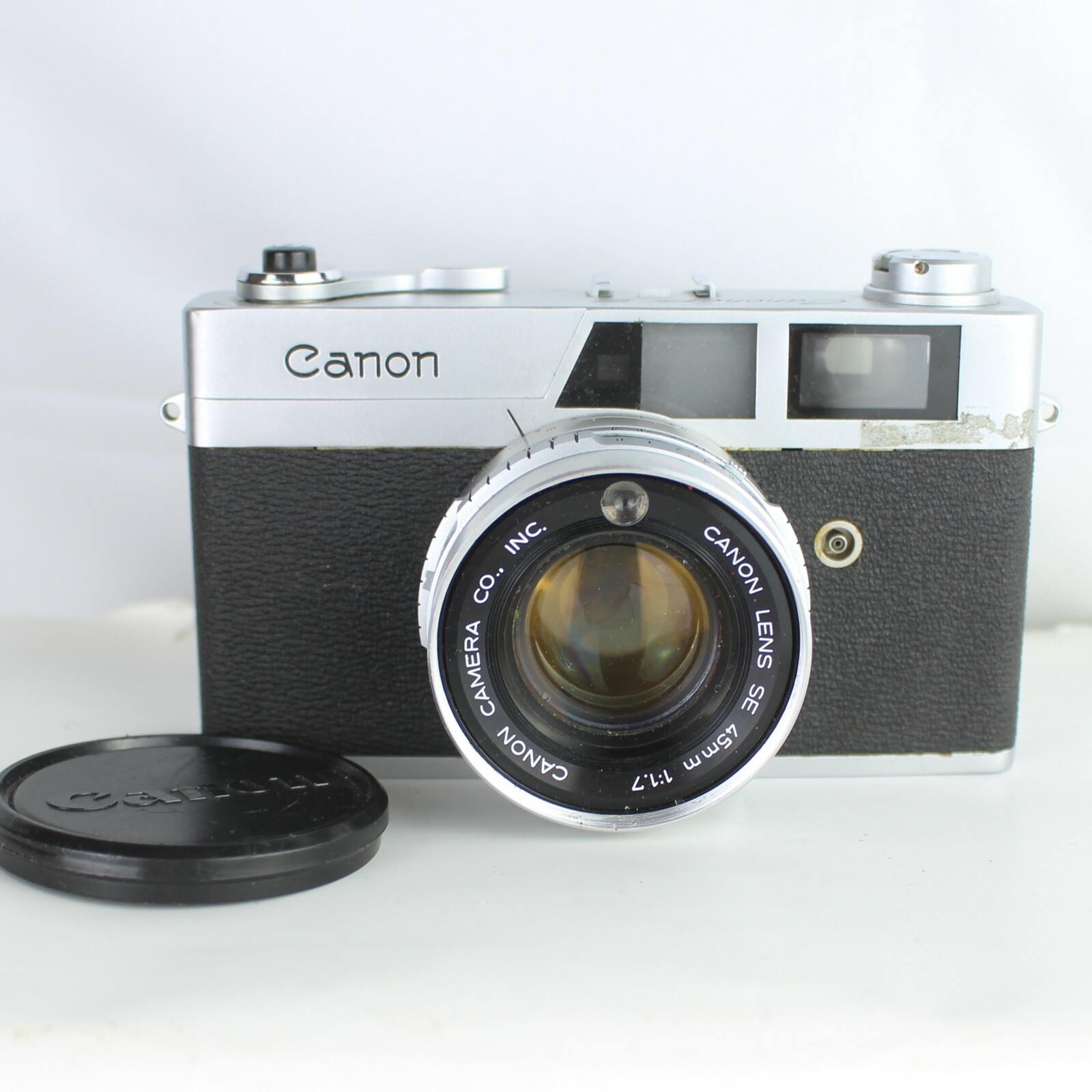 美品 CANON A-1 シャッター鳴きなし モルト新品交換済 M751 美品 CANON A-1 シャッター鳴きなし モルト新品交換済 M751 Canon A-1