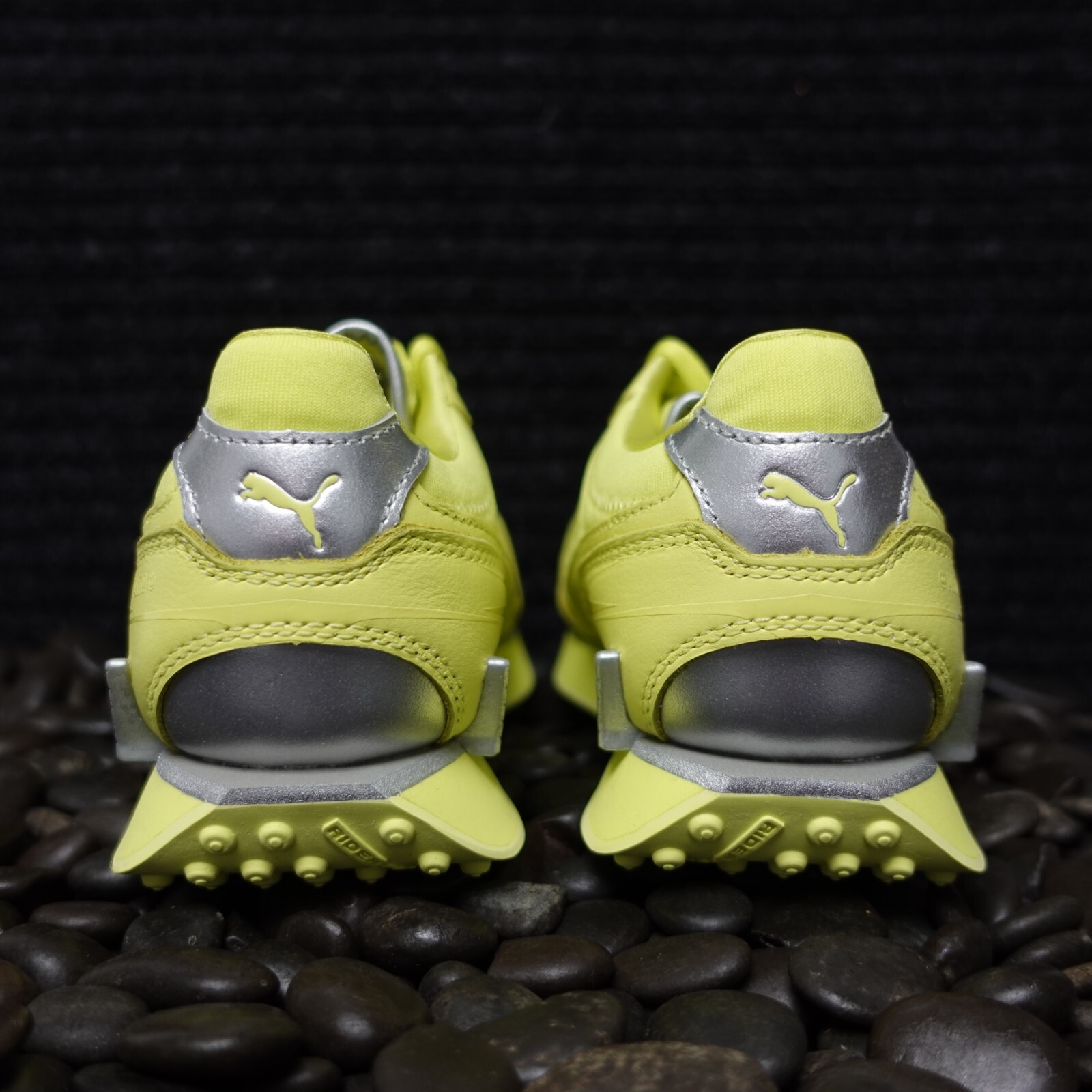 

Желтые кроссовки Puma Mile Rider x Emoji Retail (женский размер 6,5) #8001, Желтый, PUMA Mile Rider