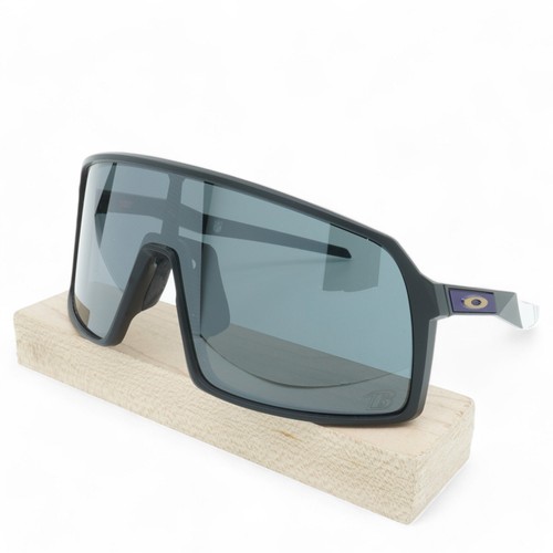 [OO9406-55] СОЛНЦЕЗАЩИТНЫЕ ОЧКИ OAKLEY SUTRO УНИСЕКС