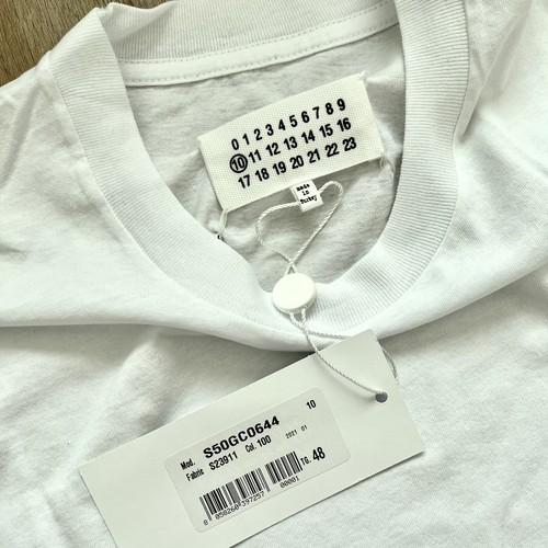 Maison Margiela S50GC0716S24567104 関税送料込 Number Logo Cotton T-Shirt - Washed Black – Feature
