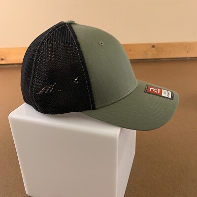 Richardson Adult L/XL Olive Green Black Mesh 110 R-Flex Trucker Cap NWT *Flaw