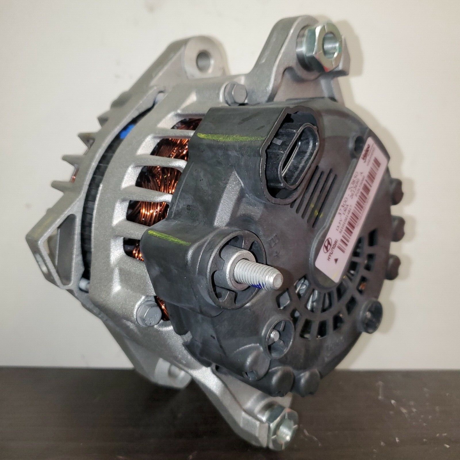 Kia Sorento L4 2.4liter 201220132014 Oem/genuine Alternator /rr