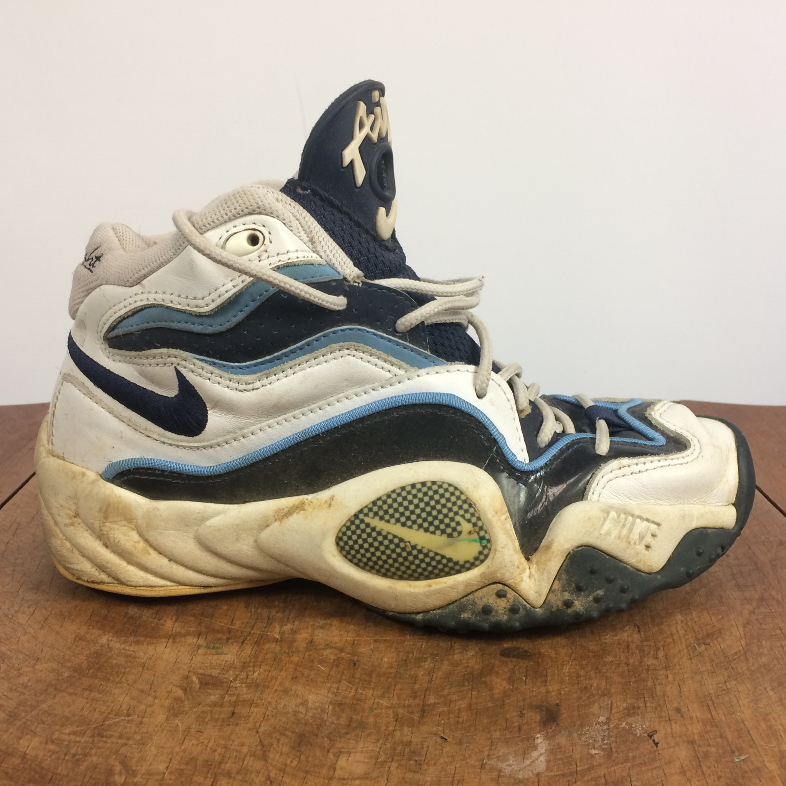 1 Vintage Nike Air Flight Shoe 1990's 80's Basketball 1 Vintage Nike Air Flight Shoe 1990's 80's Basketball